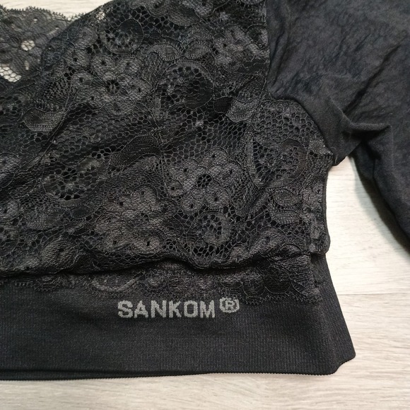 Sankom Black Lace Wireless Posture Comfort Bra With Sleeves Large - Picture 2 of 4